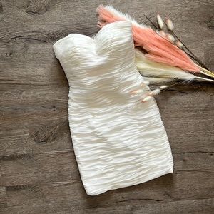 Milano Formals White size:4 dress! Wedding or Grad dress cocktail dress whiteout